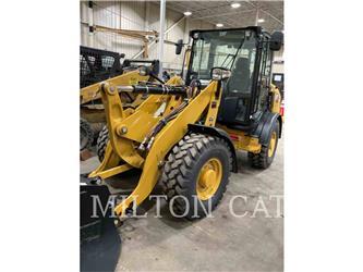 CAT 906M