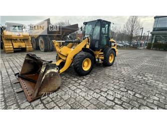 CAT 908M