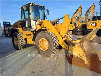 CAT 926M