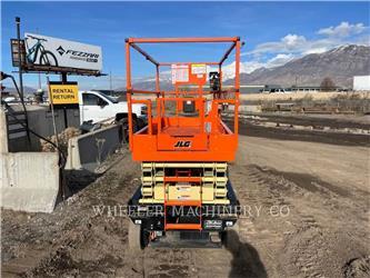 JLG ES2646