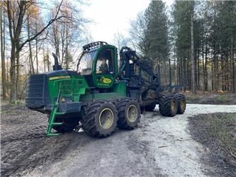 John Deere 1110G