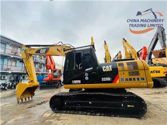 CAT 320 D