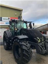 Valtra T235V