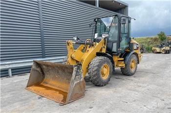 CAT 907M