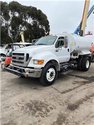 Ford F750