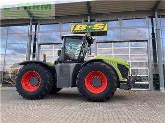 CLAAS xerion