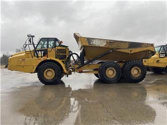 CAT 745C