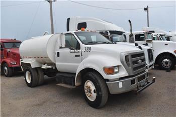 Ford F750