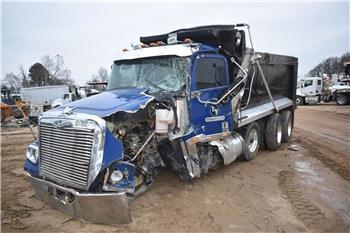 Freightliner 122SD