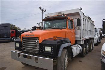 Mack RD688S