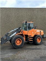 Doosan DL 200