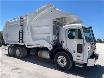 Peterbilt 320