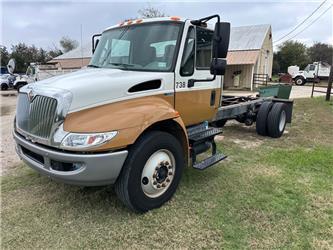 International 4300 SBA