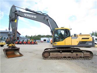 Volvo EC300DL PYÖRITTÄJÄLLÄ