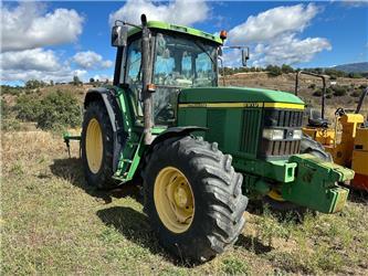 John Deere 6810