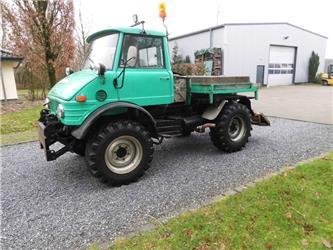 Unimog 406