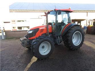 Kubota M 8560