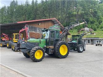 John Deere 6600