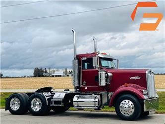 Kenworth W 900