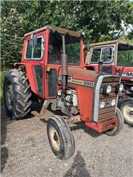 Massey Ferguson 590