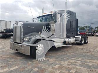 Kenworth W900