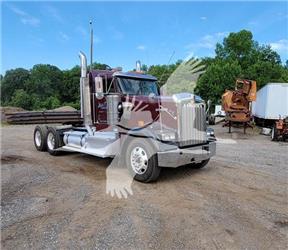 Kenworth W900