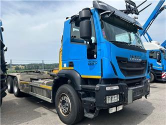 Iveco Trakker AD260T45P