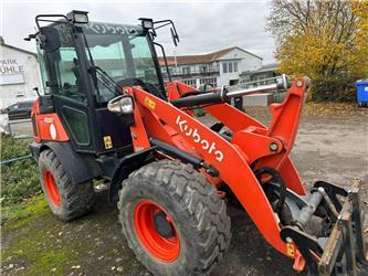 Kubota R 082