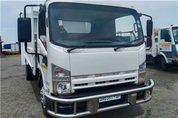 Isuzu NPR400