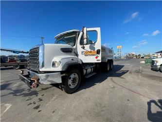 Freightliner 108 SD