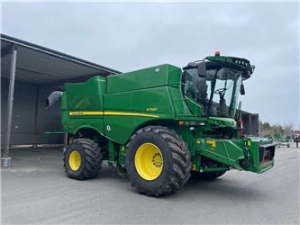 John Deere S790i