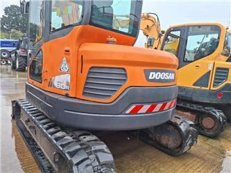 Doosan DX80R-3