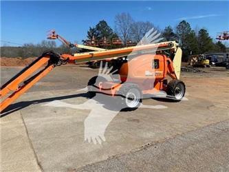 JLG 600AJ