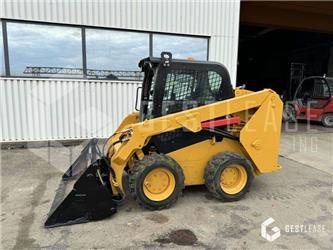 CAT 236D