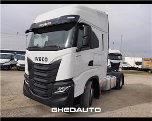 Iveco AS440S48