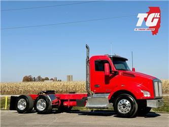 Kenworth T880