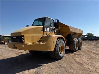 CAT 740