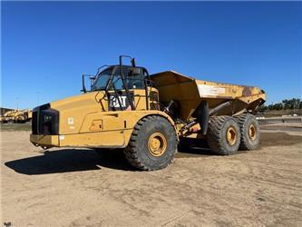 CAT 740B