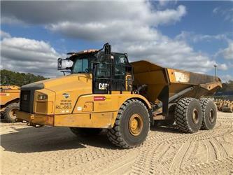 CAT 745