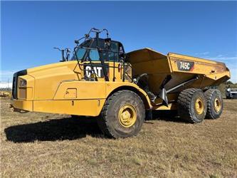 CAT 745C