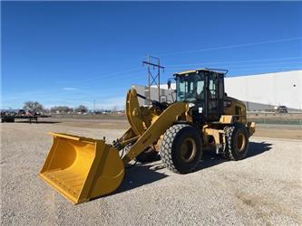 CAT 930M