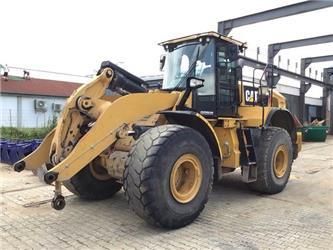 CAT 966M