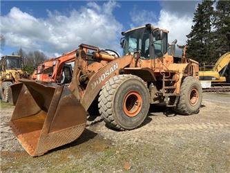 Doosan DL400