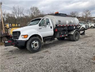 Ford F750