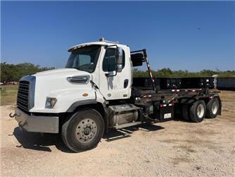 Freightliner 114SD