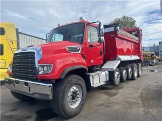 Freightliner 114SD