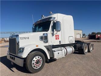 Freightliner 122SD