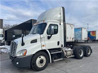 Freightliner CA113DC