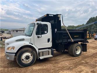 Freightliner M2106