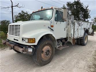 International 4900